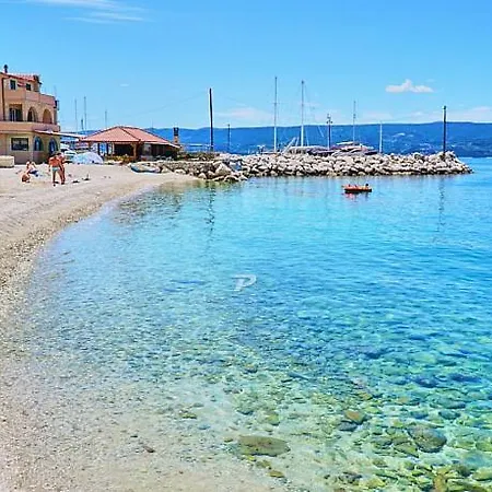 Bigger Group Next To The Appartement